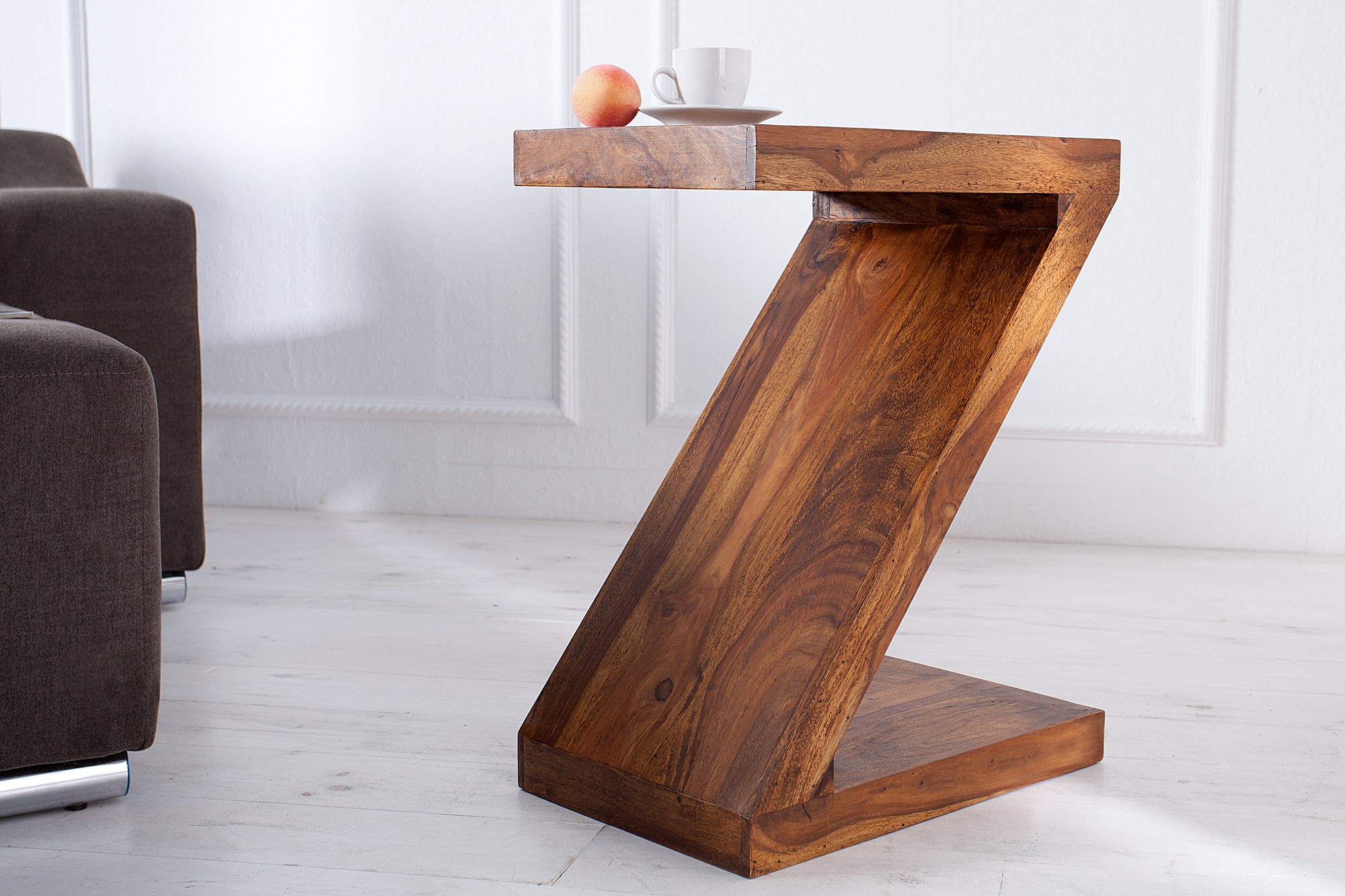 Levně Designový jedinečný příruční stolek Sheesham 45cm