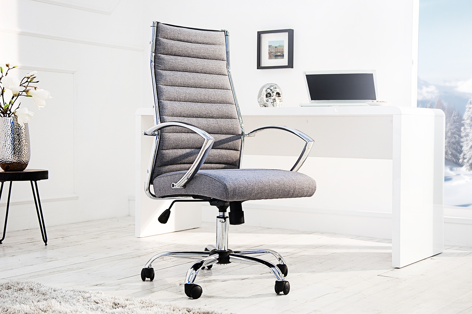 Levně Estila Moderní kancelářská židle Big Deal v šedé barvě s kovovou konstrukcí s nastavitelnou výškou 107-117cm
