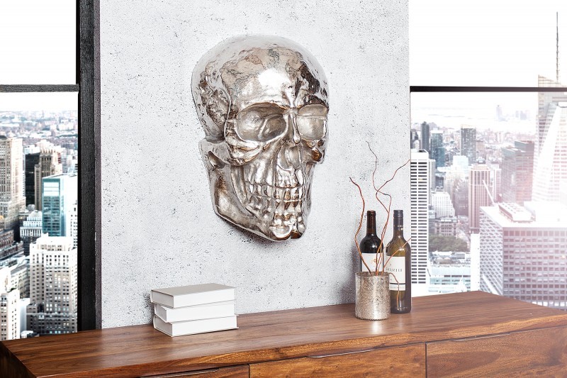 Levně Estila Designová extravagantní nástěnná lebka 40cm stříbrná