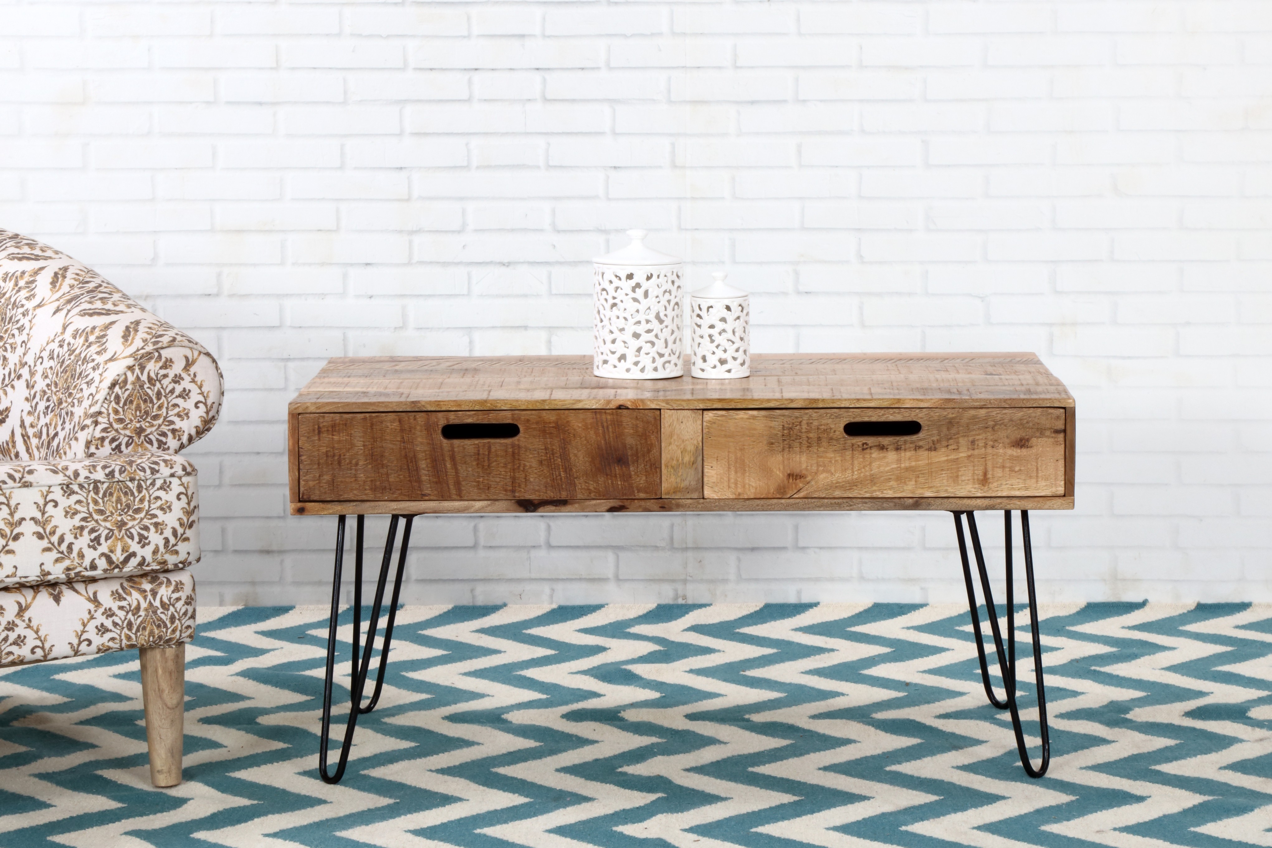 Estila Designový konferenční stolek z masivu Leeds 100cm