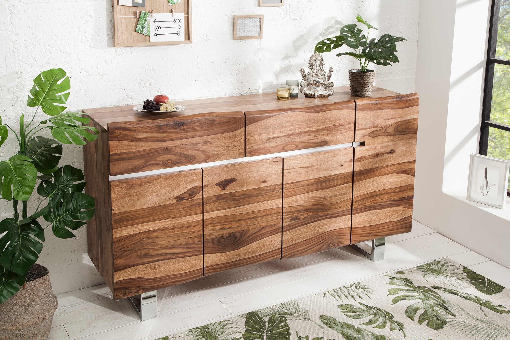 Estila Designový příborník z masivu Mammut 170cm