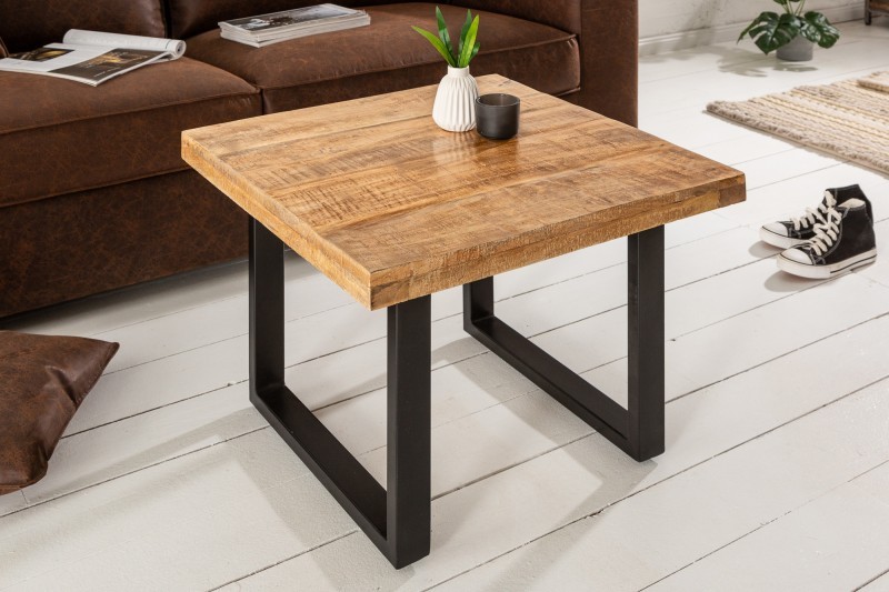 Levně Estila Industriální designový konferenční stolek Steele Craft z mangového dřeva čtvercového tvaru 60cm