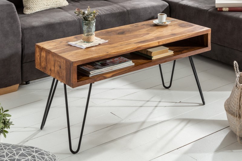 Levně Estila Industriální designový konferenční stolek Sheesham z masivního palisandrového dřeva s úložným prostorem 100cm