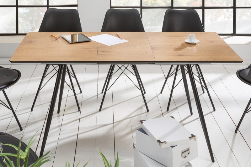 Estila Retro rozkládací jídelní stůl Roanne s dřevěnou deskou a černými nohami z kovu 120-160cm