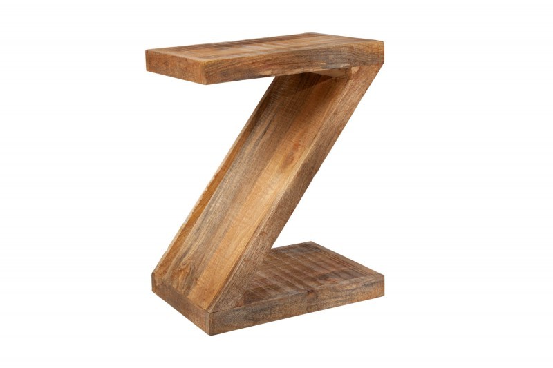 Levně Estila Masivní příruční stolek Sheesham z mangového dřeva ve tvaru písmene Z 45cm