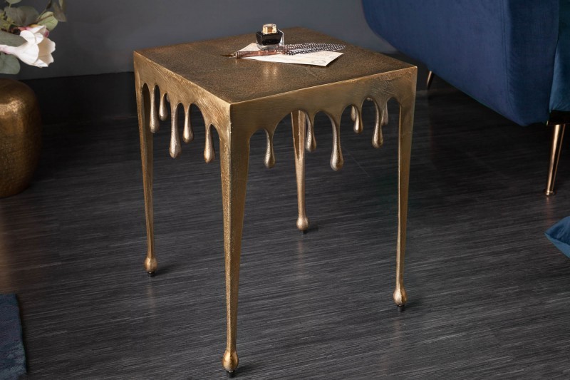 Levně Estila Art-deco příruční stolek Liquid Line ve zlaté barvě 44cm