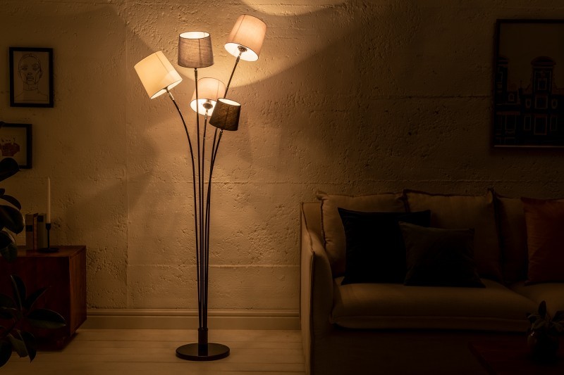 Estila Moderní stojací lampa Elegans z kovu s pěti stínítky 176cm