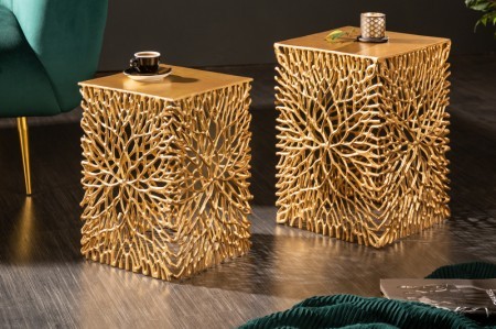 Levně Estila Art-deco stylový set dvou čtverečních příručních stolků Hoja ve zlaté barvě