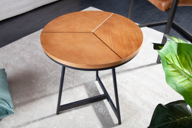Levně Estila Industriální nadčasový kulatý příruční stolek Carvallo s vrchní deskou s dubovým vzhledem 45cm