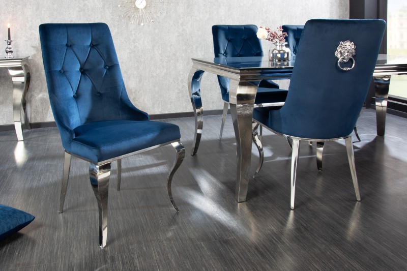 Levně Estila Barokní designová jídelní židle Glamour s chromovou konstrukcí a modrým sametovým čalouněním 102cm