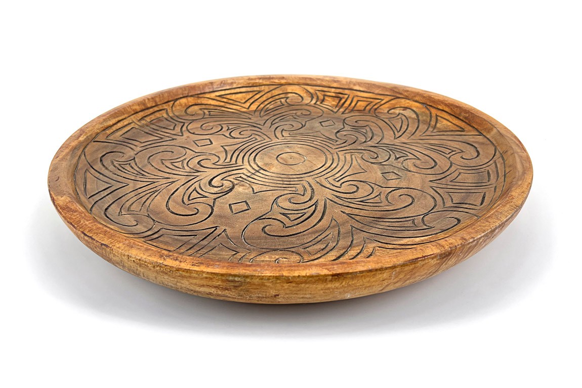 Estila Designová kulatá mísa Talia z exoticky působícího dřeva a ručně vyřezávaným vnitřním dekorem 44cm