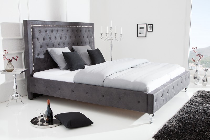 Levně Estila Luxusní chesterfield manželská postel Caledonia s tmavě šedým sametovým potahem 180x200cm