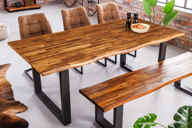Levně Estila Industriální hnědý obdélníkový jídelní stůl Marron Miel z masivního dřeva v provedení přírodní akácie 160cm