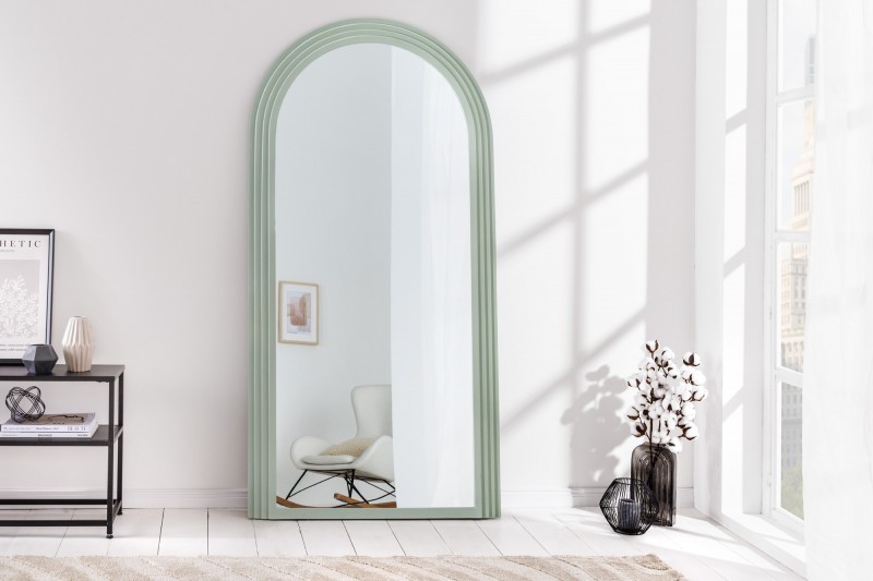 Estila Art deco designové zrcadlo Swan obloukového tvaru s pastelovým zeleným kaskádovým rámem 160cm