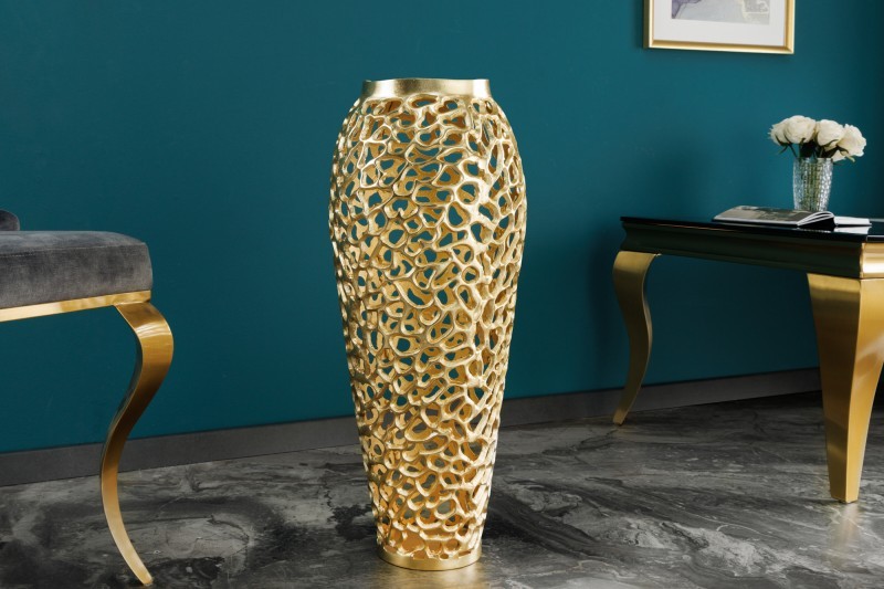 Levně Estila Art deco designová váza Hoja ve zlatém provedení s kovovou konstrukcí 90cm