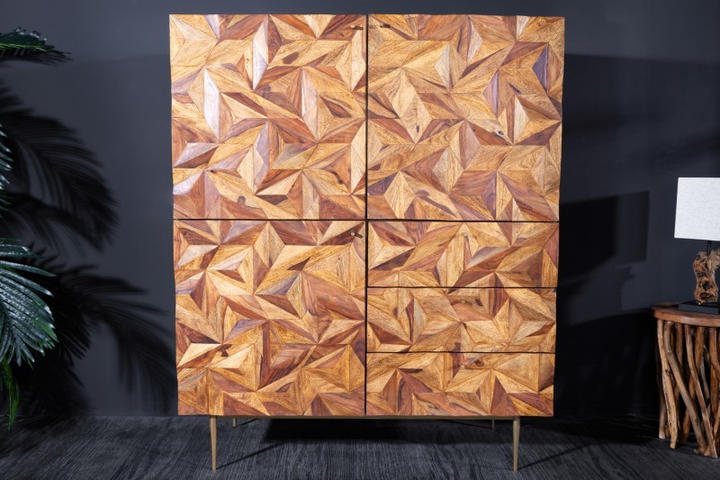 Estila Art deco masivní skříňka Sovoy s přírodním vzorem hnědé barvy a se zlatými nožičkami z kovu 140cm