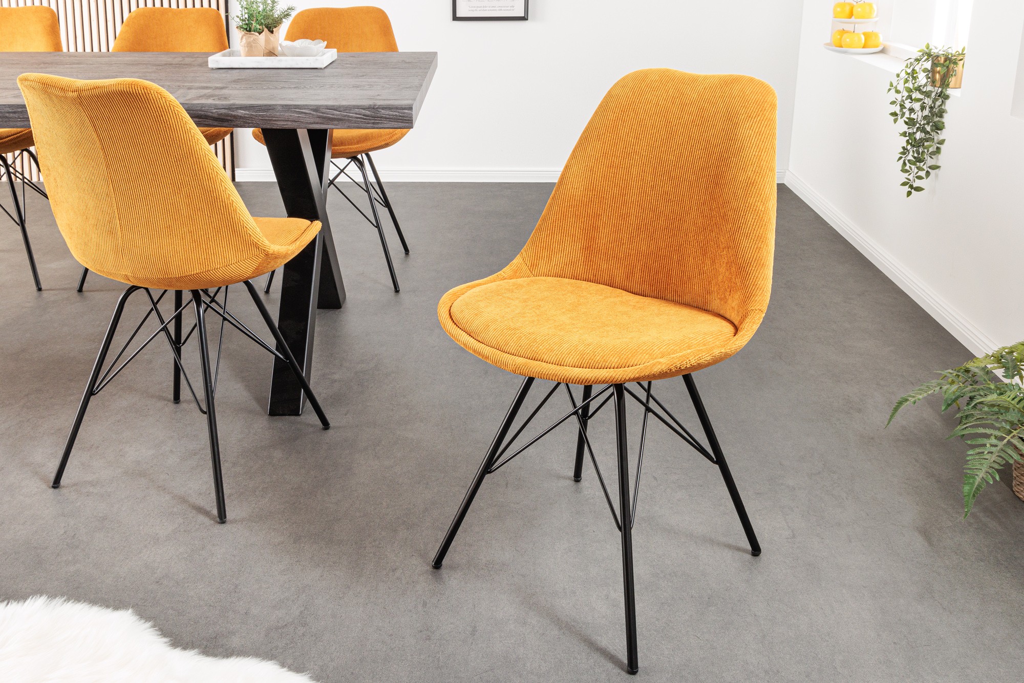 Levně Estila Moderní designová židle Scandinavia s manšestrovým čalouněním hořčicová žlutá