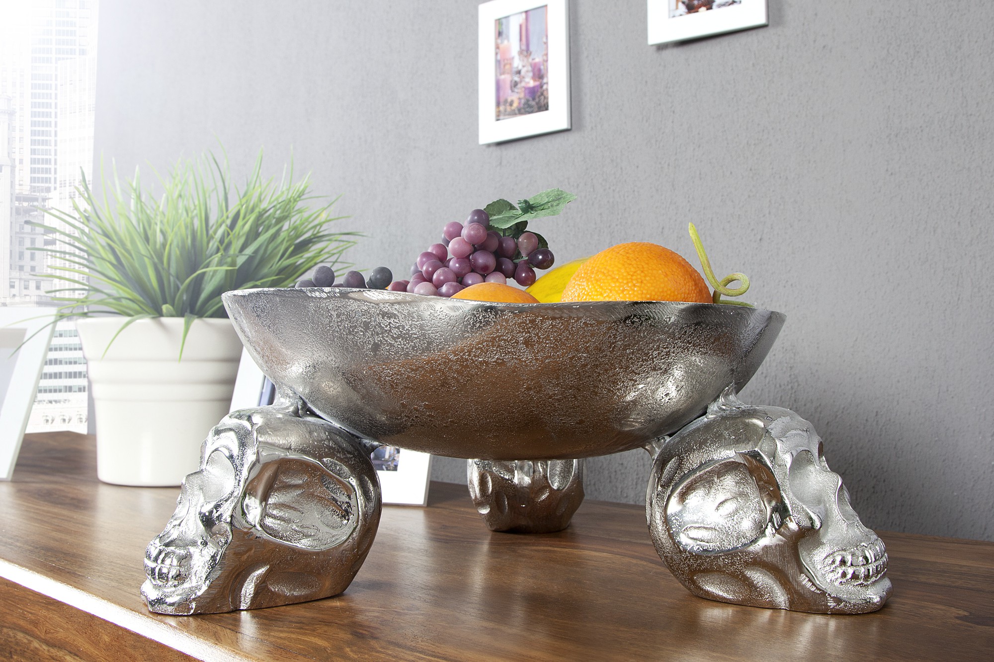 Estila Extravagantní originální dekorační mísa na ovoce Lebka 35cm stříbrná