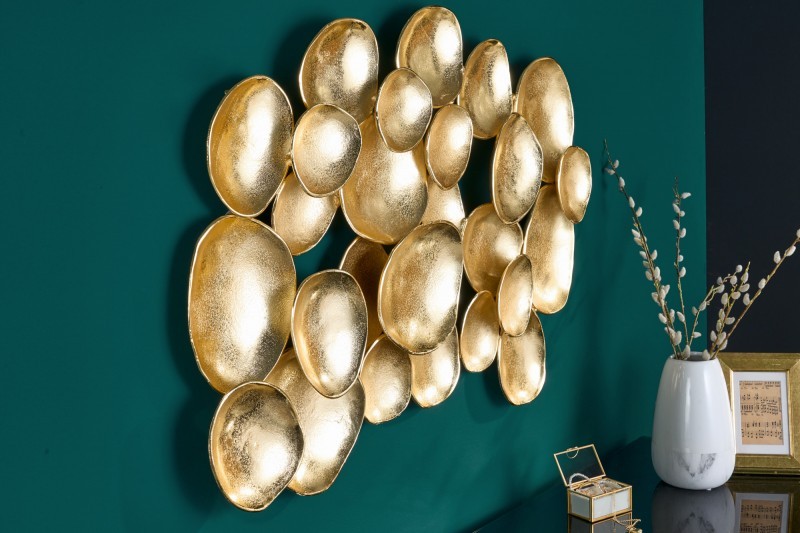 Estila Art deco designová nástěnná dekorace Amren s ozdobnými kovovými plíšky zlaté barvy 100cm