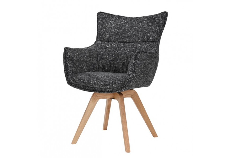 Moderní skandinávské otočné jídelní křeslo Krespa s čalouněním v antracitové šedé barvě s melírovaným vzorem se šikmýma nohama z dubového dřeva v naturální světle hnědé barvě