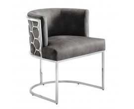 Glamour křeslo Leara v &scaron;ed&eacute; barvě se sametov&yacute;m potahem s konstrukc&iacute; z kovu ve stř&iacute;brn&eacute; chromov&eacute; barvě se vzorem medov&eacute;ho pl&aacute;tu