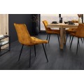 Moderní designová jídelní židle Moritz se sametovým hořčicovým žlutým prošívaným potahem a černýma nohama 51 cm