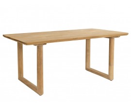 Luxusní skandinávský jídelní stůl Riga s obdélníkovou vrchní deskou se zaoblenými rohy a rámovými nohami ve tvaru U z masivního teakového dřeva v naturální světlé hnědé barvě s přirozenou kresbou letokruhů