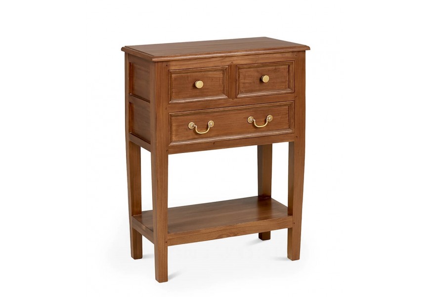 Luxusní koloniální masivní noční stolek Donelly s obdélníkovou vrchní deskou a třemi zásuvkami s úchyty z kovu ve zlaté barvě s jednou velkou otevřenou policí z mahagonového dřeva v hnědé barvě