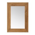 Masivní venkovské nástěnné obdélníkové zrcadlo Madero s robustním dřevěným teakovým rámem ve světle hnědé barvě s přirozenou jadernou kresbou dřeva a se 45stupňovým spojením rohů