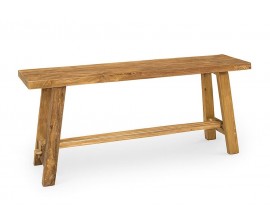 Venkovská masivní obdélníková lavice Madero z teakového dřeva ve zlatohnědé barvě se zkoseným pevným nohama s příčnou deskou uprostřed a výraznou přírodní strukturou dřeva