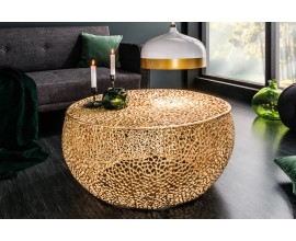 Moderní glamour zlatý konferenční stolek Hoja kulatého tvaru s organickým designem z kovu 80 cm