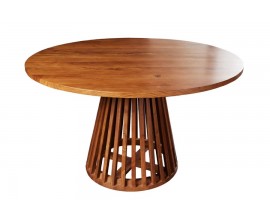 Designový jídelní stůl Gire v hnědé barvě s lamelovou podstavou v kuželovém tvaru z masivního akáciového dřeva