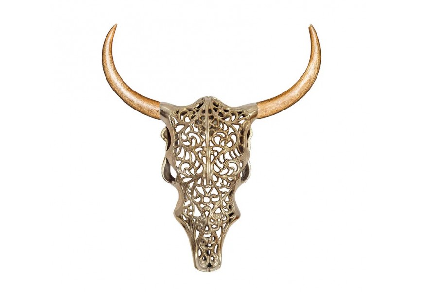 Moderní orientální nástěnná dekorace Bull ve tvaru býčí lebky z kovu ve zlaté barvě s ornamentálním florálním zdobením s rohy z mangového dřeva v naturálním hnědém provedení