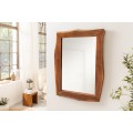 Moderní masivní obdélníkové závěsné zrcadlo Mammut s hnědým akáciovým rámem s nepravidelným organickým okrajem 100 cm