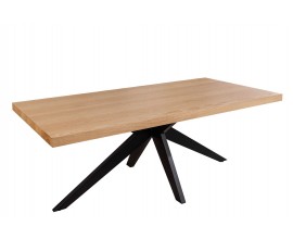 Designový industriální jídelní stůl Dias s obdélníkovou vrchní deskou z dubové dýhy v naturální světle hnědé barvě s jemnou kresbou letokruhů s podstavou se čtyřmi šikmýma nohama