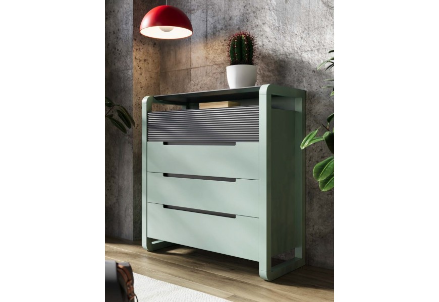 Luxusní moderní zelený art deco noční stolek Berna se čtyřmi zásuvkami s horní zásuvkou s horizontálním vroubkováním s otevřenou policí pod mramorovou deskou a oblýma bočníma nohama z ohýbaných desek