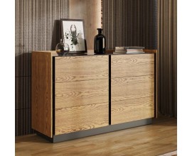 Modern&iacute; masivn&iacute; hněd&aacute; vysok&aacute; komoda Praga se &scaron;esti &scaron;upl&iacute;ky a bočn&iacute;mi &uacute;chyty s vyv&yacute;&scaron;enou podstavou