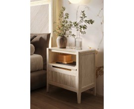 Luxusn&iacute; art deco nočn&iacute; stolek Tallin z masivn&iacute;ho dřeva v obd&eacute;ln&iacute;kov&eacute;m tvaru s vroubkovanou z&aacute;suvkou a polic&iacute;