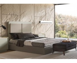 Luxusn&iacute; modern&iacute; manželsk&aacute; postel Tallin s dřevěn&yacute;m čelem a čalouněn&yacute;m r&aacute;mem 190 cm