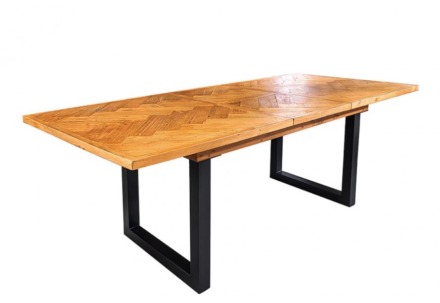 Moderní obdélníkový rozkládací jídelní stůl Perry v hnědé barvě s lakovaným povrchem s parketovým rybím vzorem z recyklovaného dřeva s mohutnými černými nožičkami z kovu