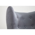 Modern&iacute; designov&eacute; křeslo Bolte s &scaron;ed&yacute;m potahem s chesterfield pro&scaron;&iacute;v&aacute;n&iacute;m 106 cm