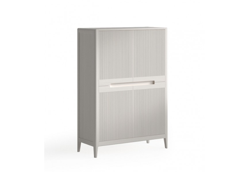 Luxusn&iacute; př&iacute;born&iacute;k Tallin s vroubkovan&yacute;mi dv&iacute;řky se dvěma skleněn&yacute;mi policemi 142 cm