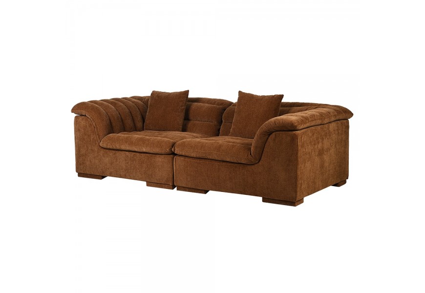 Designová retro obdélníková sedačka Tefav ze dvou částí v hnědé barvě se semišovým potahem z mikrovlákna se dvěma obdélníkovými polštáři