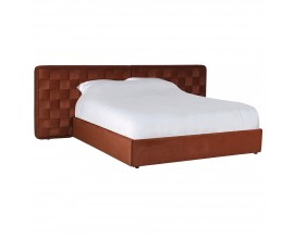 Luxusn&iacute; modern&iacute; designov&aacute; čalouněn&aacute; retro postel Super King s propleten&yacute;m čelem s 3D efektem v hněd&eacute; barvě na tmav&yacute;ch nožičk&aacute;ch s n&iacute;zk&yacute;m r&aacute;mem