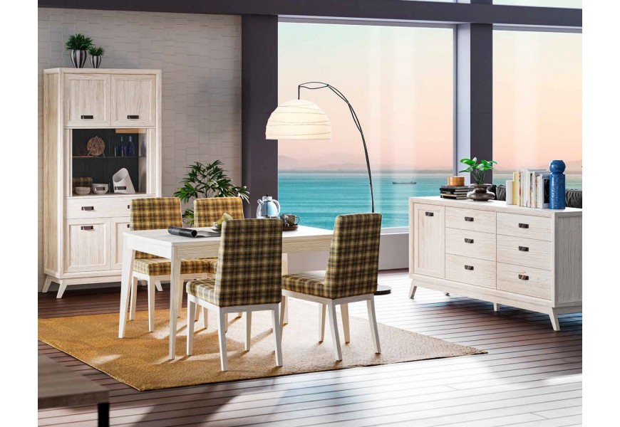 Luxusní moderní sestava nábytku do jídelny Rodas s obdélníkovým jídelním stolem se šikmýma nohama a čalouněnými židlemi a příborníkem a vitrínou z masivního dřeva v bílém provedení