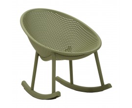 Designov&eacute; moderně houpac&iacute; křeslo Isola v syt&eacute; světle zelen&eacute; barvě s kulatou sedac&iacute; č&aacute;st&iacute; s pravideln&yacute;m perforovan&yacute;m zdoben&iacute;m se čtyřmi nohama a houpac&iacute;mi půloblouky