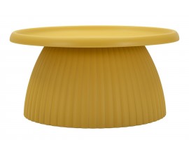Designov&yacute; modern&iacute; kulat&yacute; konferenčn&iacute; stolek Corralejo ve žlut&eacute; barvě s vrchn&iacute; deskou se zaoblen&yacute;mi vyv&yacute;&scaron;en&yacute;mi okraji a mohutnou nohou s vertik&aacute;ln&iacute;m dr&aacute;žkovan&yacute;m reli&eacute;fem