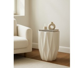 Moderní kulatý příruční stolek Ella s geometrickým kosočtvercovým designem v bílém kameninovém provedení 53 cm