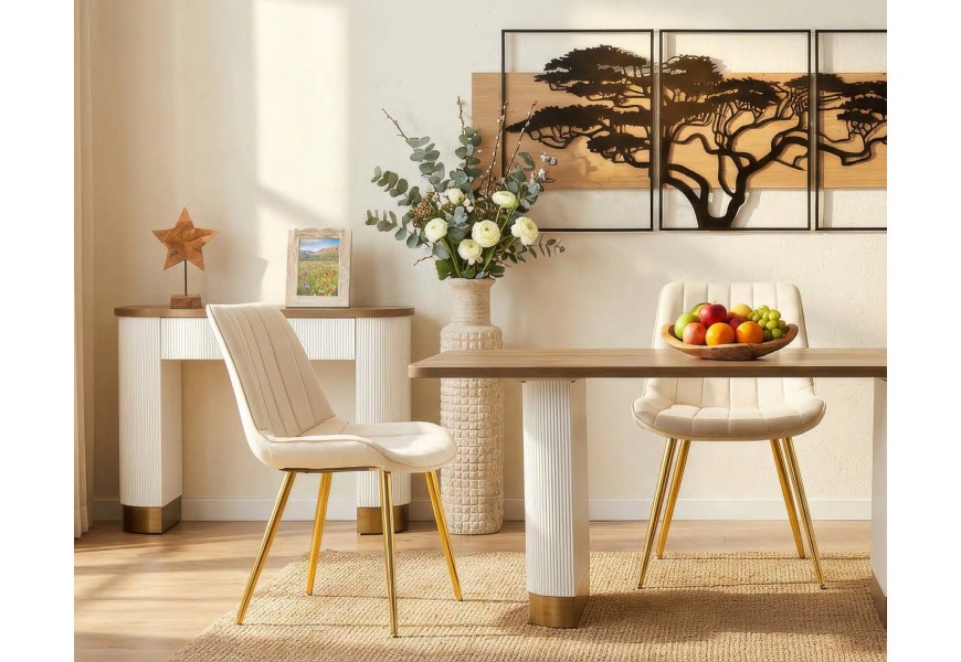 Designová glamour sestava jídelního nábytku Glamia Blanc s obdélníkovým stolem a konzolovým stolkem a příborníkem v bílé barvě s hnědým akcentem a drážkovaným reliéfem s bílými koženými nožičkami se zlatou podstavou