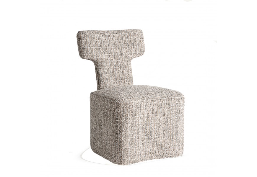 Luxusní art deco atypická židle Jia se žinylkovým potahem v béžové barvě bez bočních opěrek a nožiček ve čtvercovém tvaru s opěrkou ve tvaru T